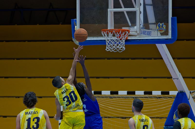 Jogador Stella Maris em accao